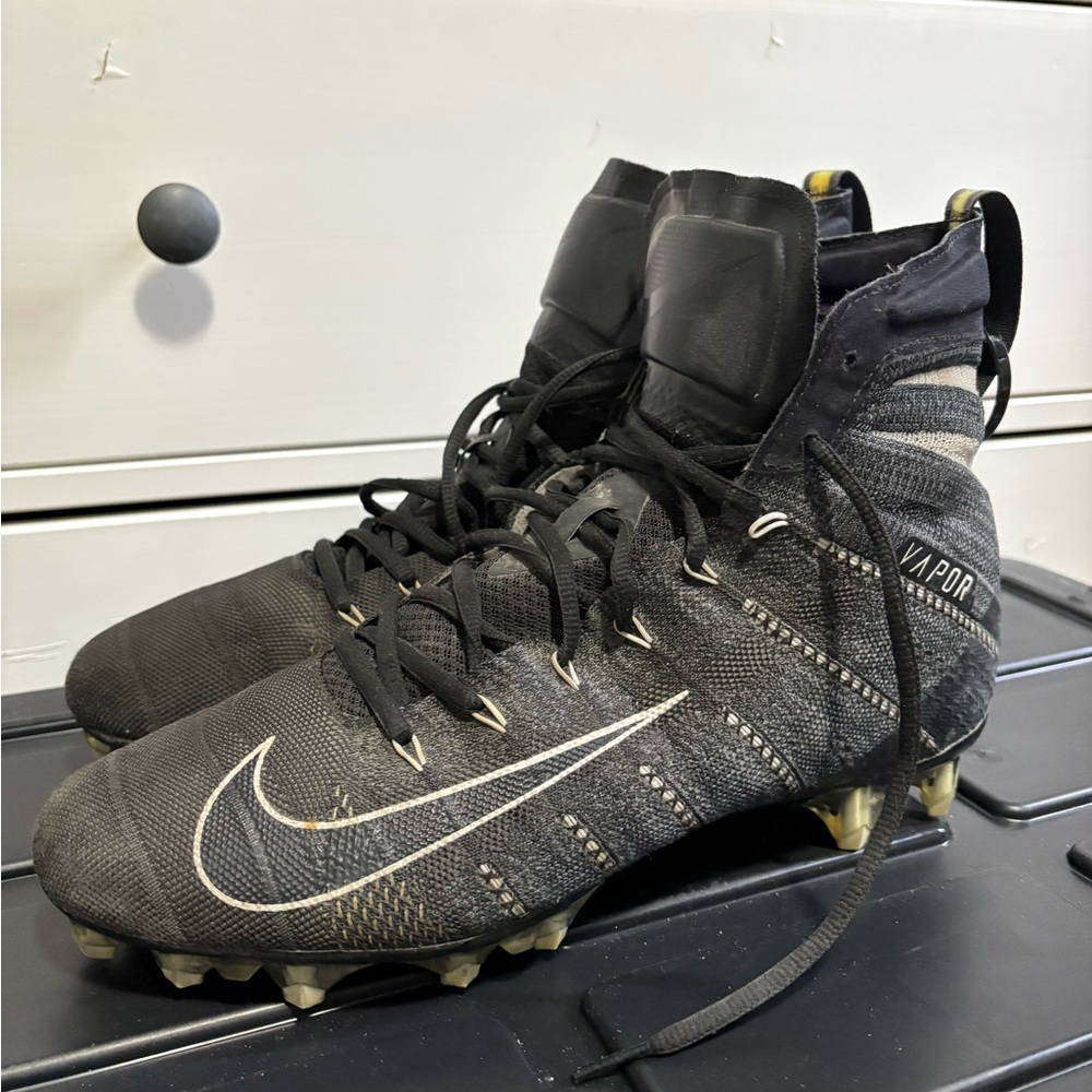 Nike Black and White Vapor Cleats
